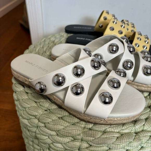 NWOB Marc Fisher 2 Pairs Double Strap Vegan Leather Slip On Studded Flat Sandals - Picture 3 of 7
